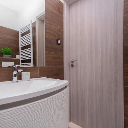 Apartament Private House With Garden Near The Bacvice - Ksenia