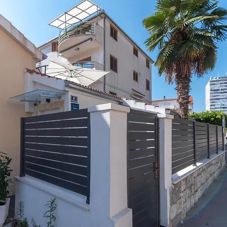 Private House With Garden Near The Bacvice - Ksenia