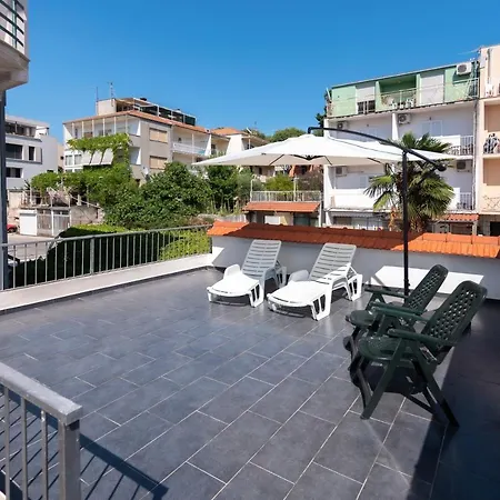 Private House With Garden Near The Bacvice - Ksenia *