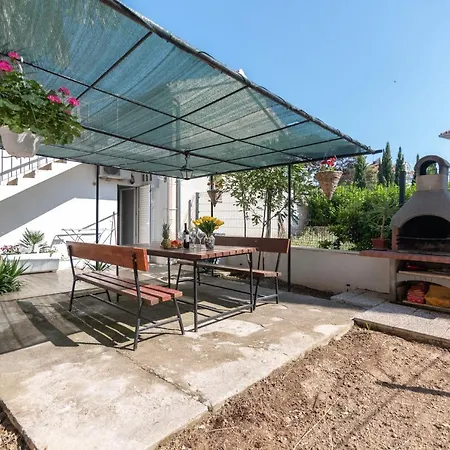 Private House With Garden Near The Bacvice - Ksenia * Spalato