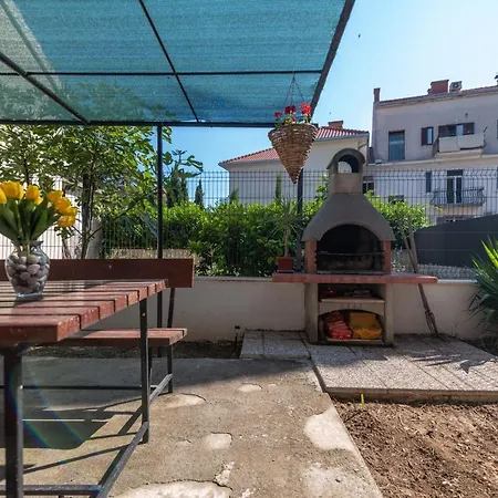 Private House With Garden Near The Bacvice - Ksenia Apartament