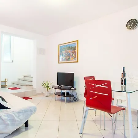 Private House With Garden Near The Bacvice - Ksenia *