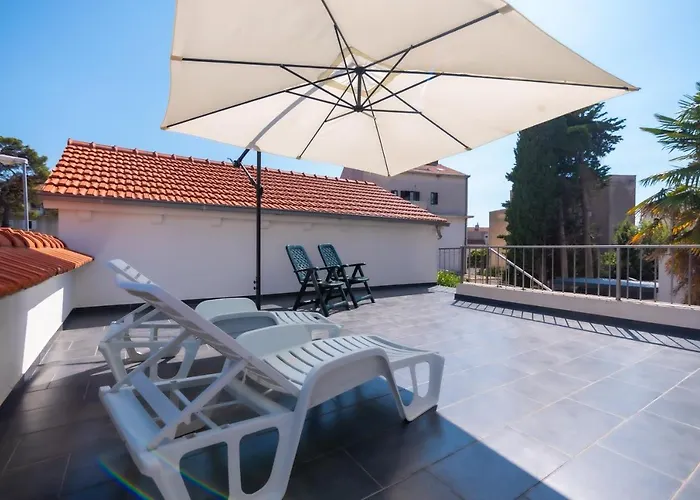 Private House With Garden Near The Bacvice Beach - Ksenia Apartment