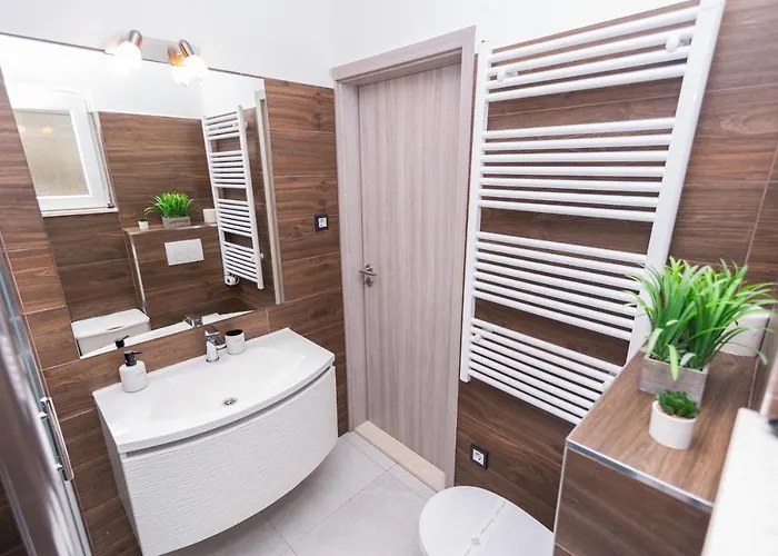 Apartment Private House With Garden Near The Bacvice Beach - Ksenia