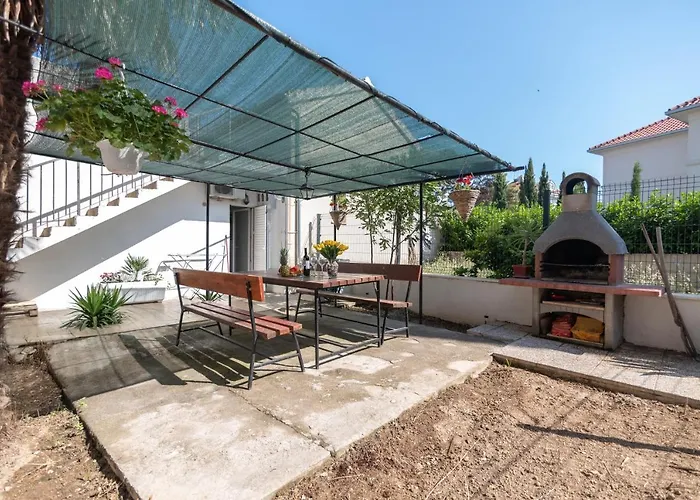 Private House With Garden Near The Bacvice Beach - Ksenia * Split