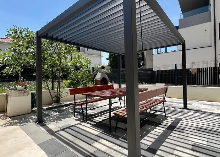 Apartment Private House With Garden Near The Bacvice Beach - Ksenia