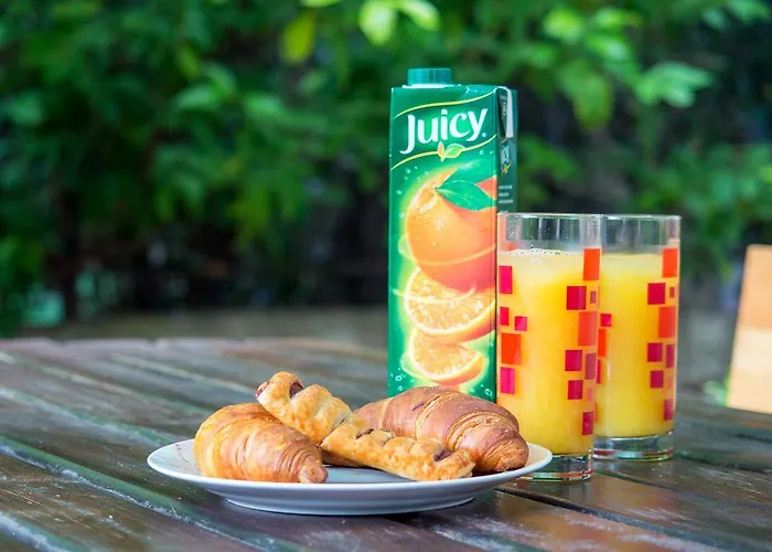 Private House With Garden Near The Bacvice Beach - Ksenia Apartment *