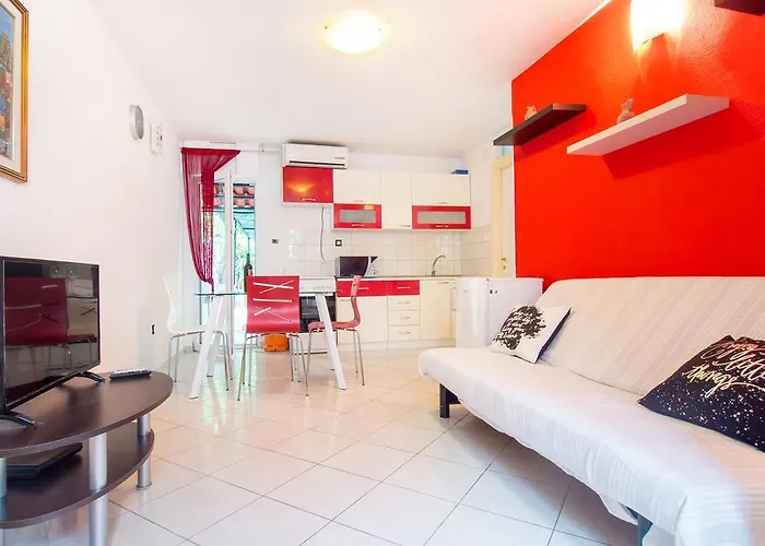 Private House With Garden Near The Bacvice Beach - Ksenia Apartment