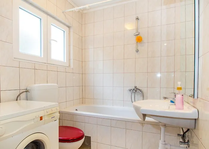 Apartment Private House With Garden Near The Bacvice Beach - Ksenia Split