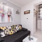 Private House With Garden Near The Bacvice Beach - Ksenia Apartment *